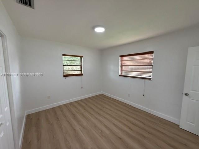 For Rent: $3,500 (3 beds, 2 baths, 1325 Square Feet)
