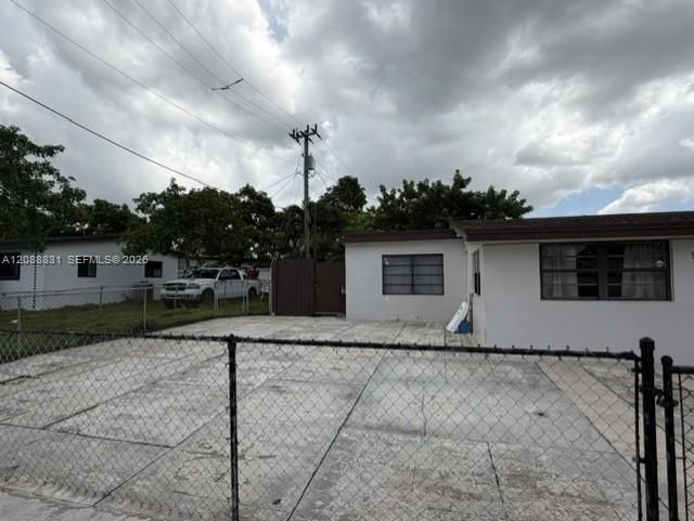For Rent: $3,500 (3 beds, 2 baths, 1325 Square Feet)