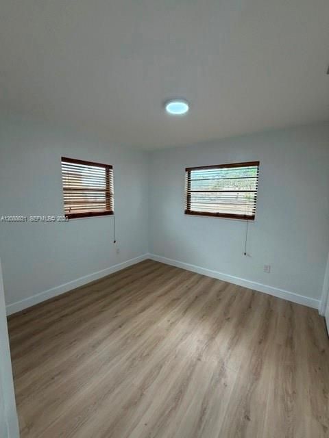 For Rent: $3,500 (3 beds, 2 baths, 1325 Square Feet)