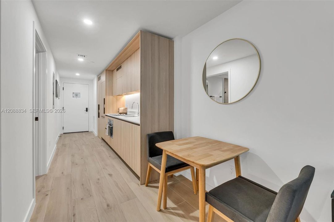 For Sale: $450,000 (0 beds, 1 baths, 392 Square Feet)