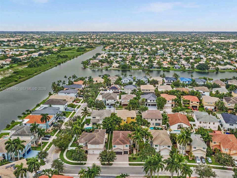 For Sale: $964,900 (5 beds, 2 baths, 3266 Square Feet)