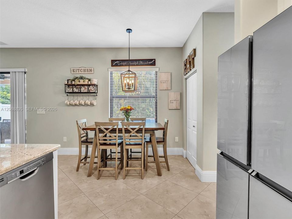 For Sale: $964,900 (5 beds, 2 baths, 3266 Square Feet)