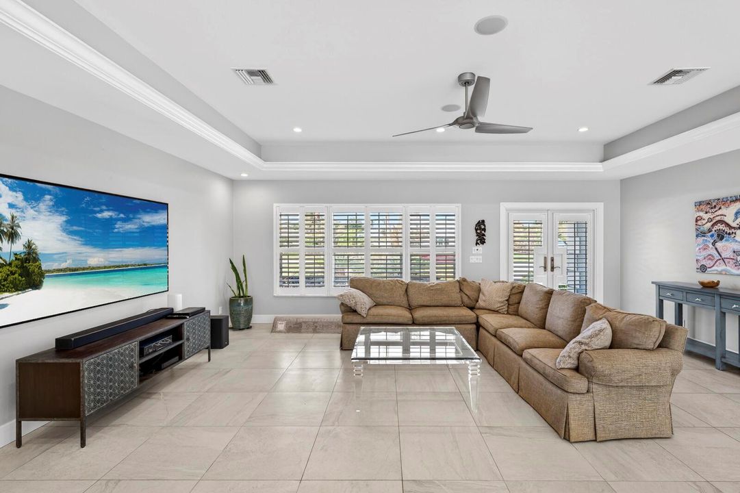 965 Beacon Lane-9