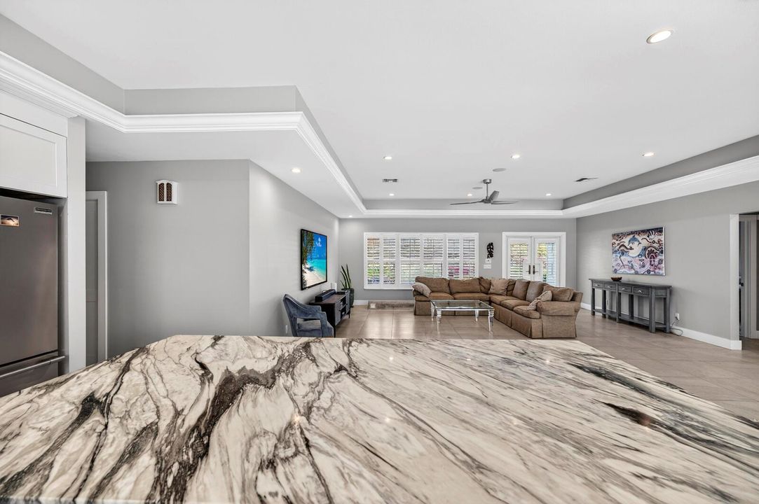965 Beacon Lane-14
