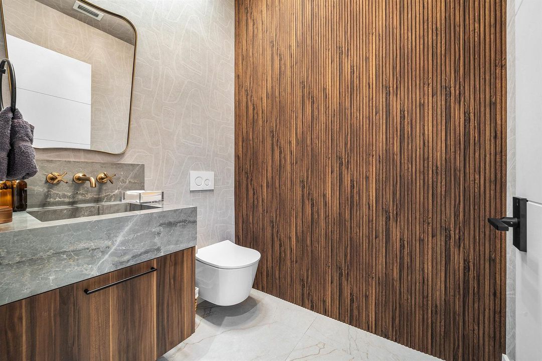 1030 NE 2nd Terrace (51)
