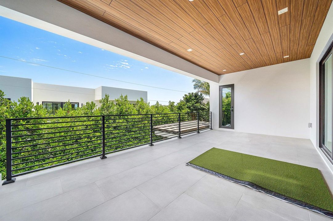 1030 NE 2nd Terrace (56)