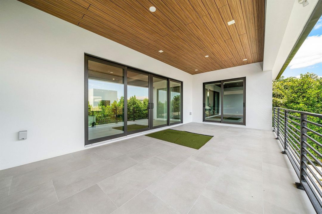 1030 NE 2nd Terrace (57)