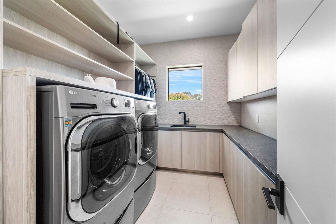 1030 NE 2nd Terrace (54)