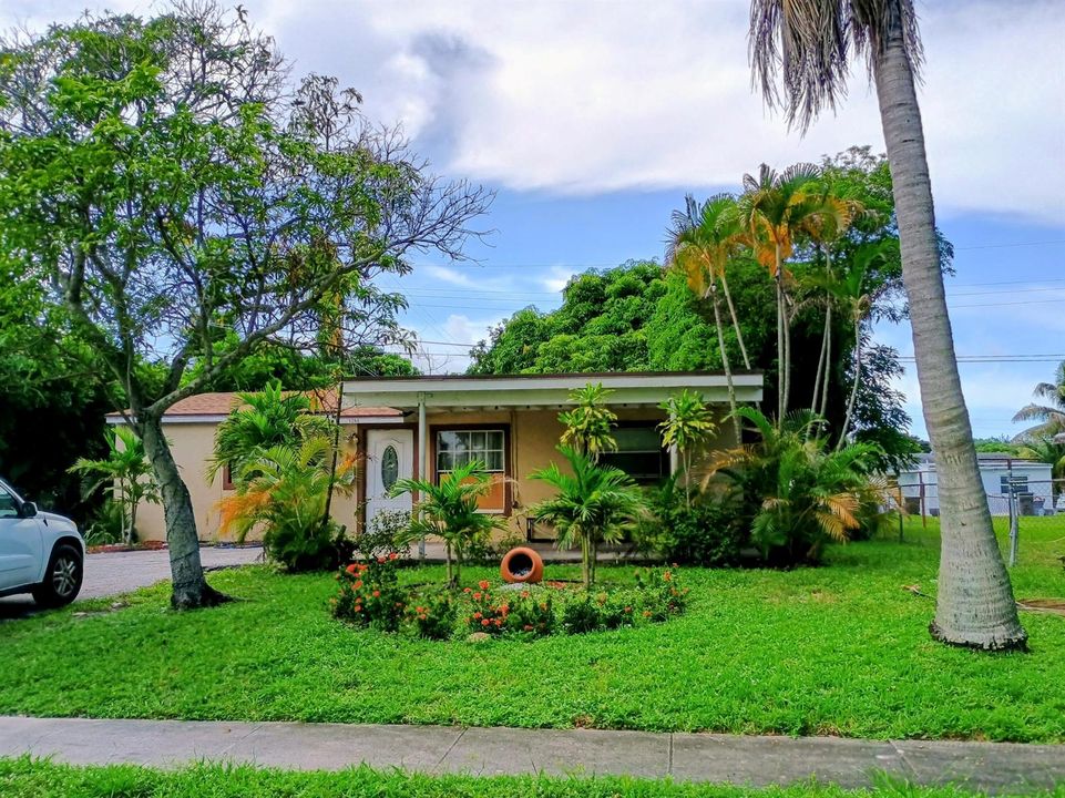 5286 EADIE PL West Palm Beach FL 33407