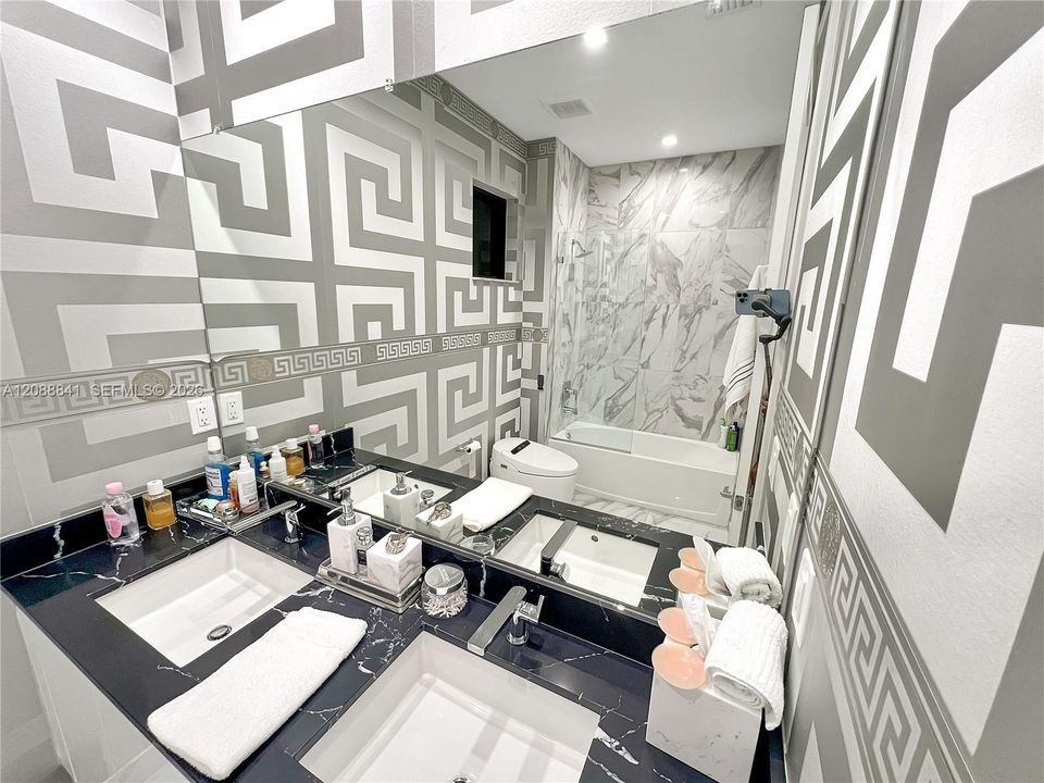 For Rent: $6,000 (4 beds, 3 baths, 0 Square Feet)
