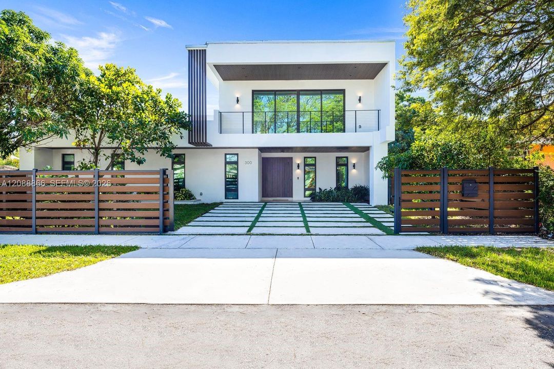 En Venta: $2,850,000 (4 camas, 5 baños, 3661 Pies cuadrados)