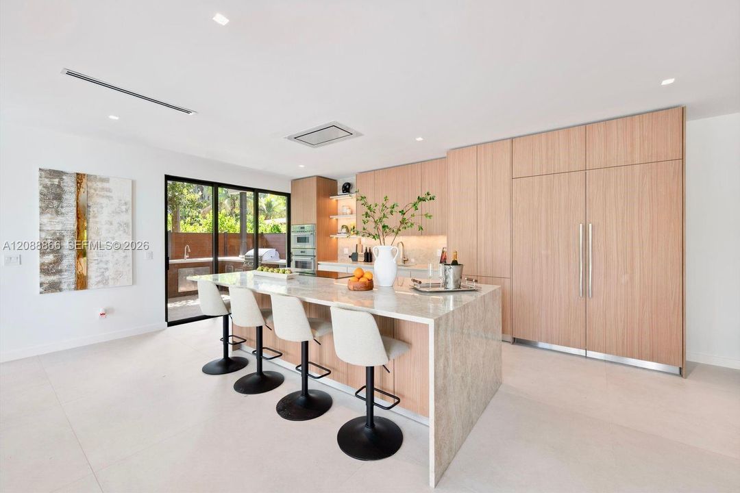 En Venta: $2,850,000 (4 camas, 5 baños, 3661 Pies cuadrados)