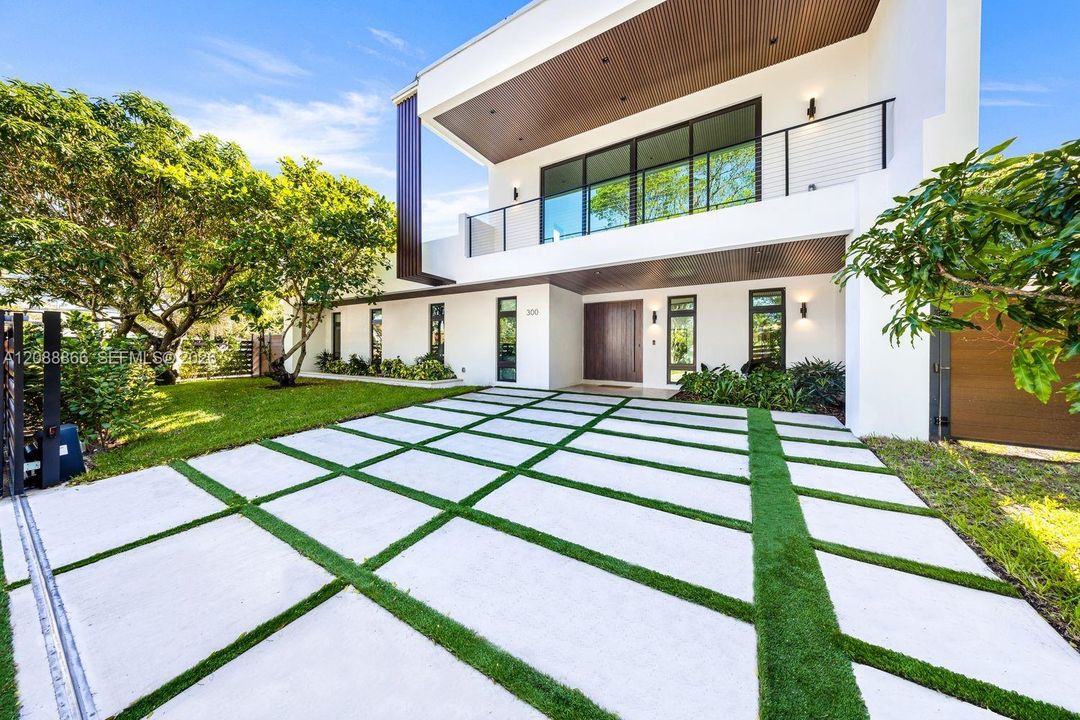 En Venta: $2,850,000 (4 camas, 5 baños, 3661 Pies cuadrados)