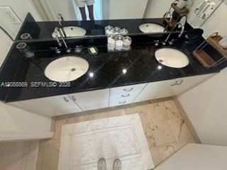 В аренду: $4,000 (1 спален, 1 ванн, 825 Квадратных фут)