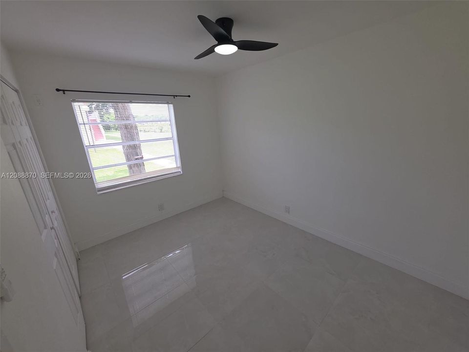For Rent: $2,280 (2 beds, 1 baths, 952 Square Feet)