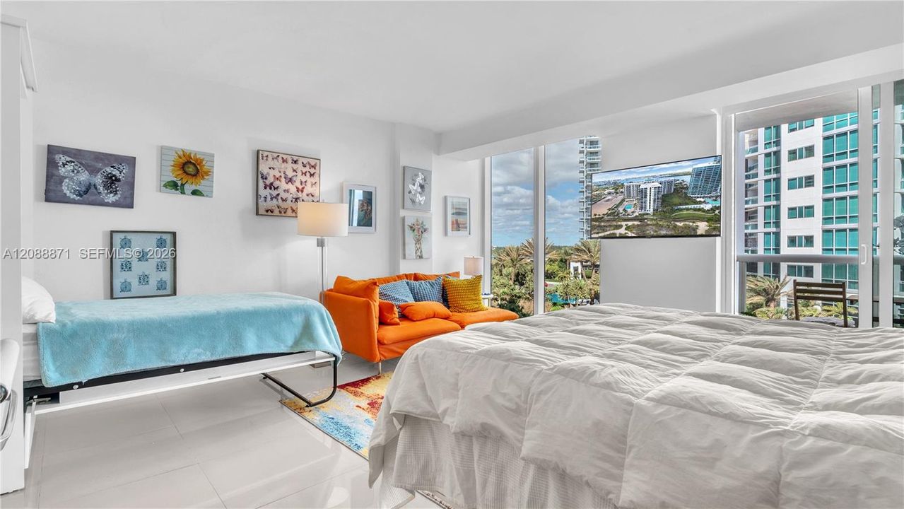 For Rent: $3,000 (0 beds, 1 baths, 481 Square Feet)