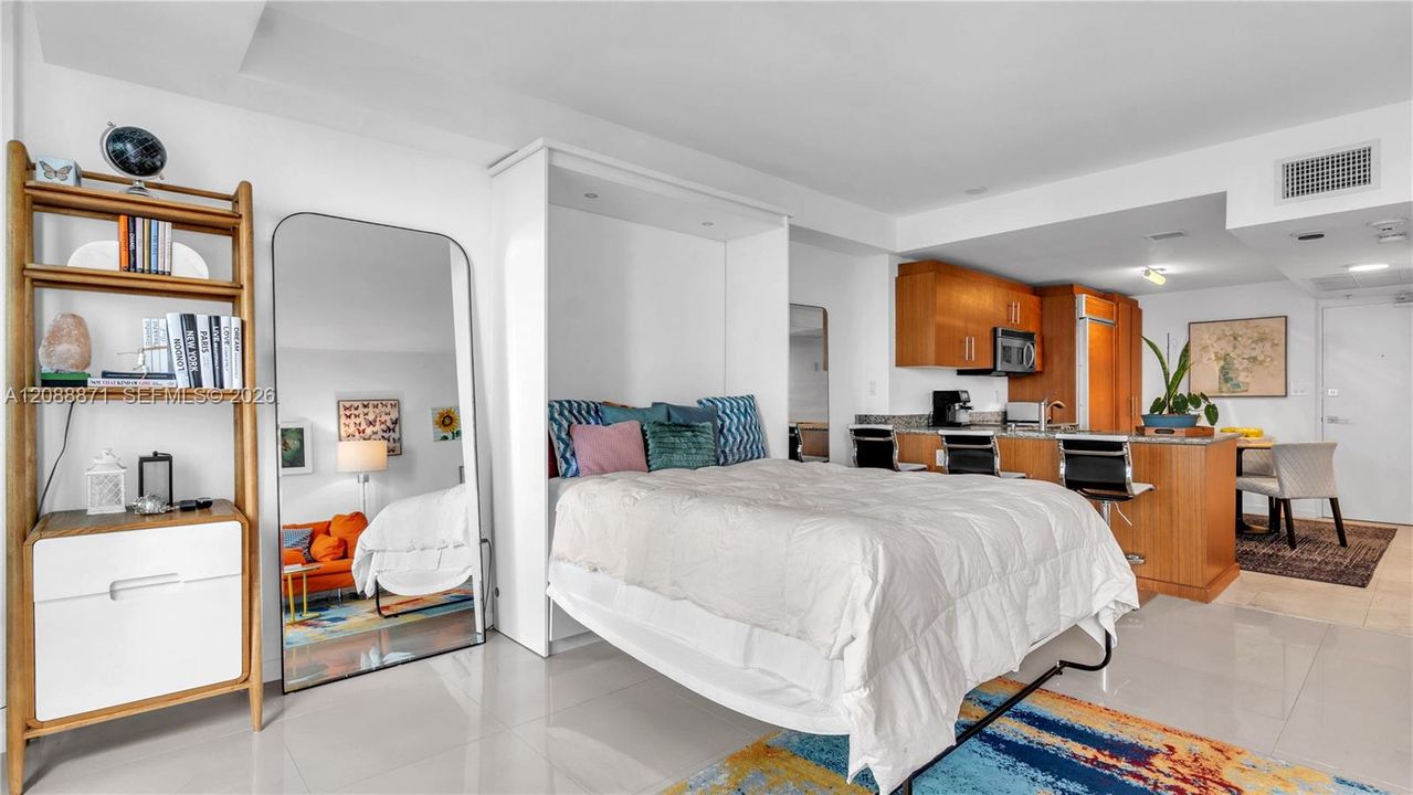 For Rent: $3,000 (0 beds, 1 baths, 481 Square Feet)