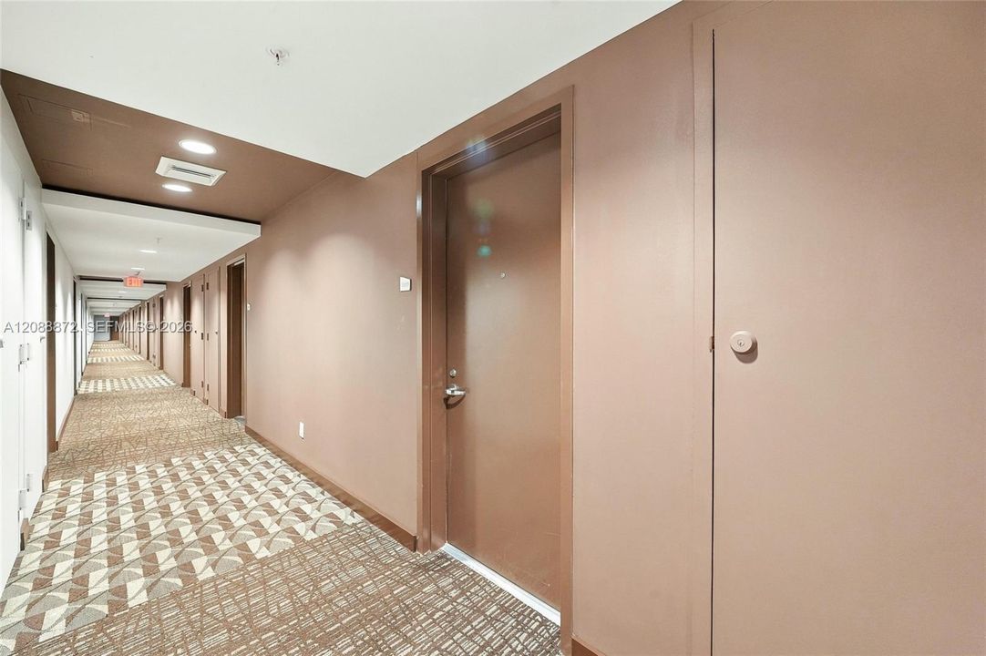 На продажу: $395,000 (1 спален, 1 ванн, 780 Квадратных фут)