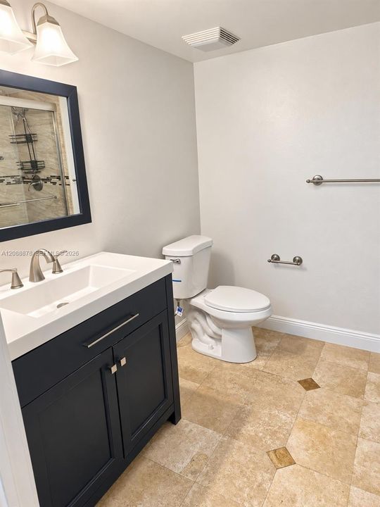 For Sale: $280,000 (2 beds, 2 baths, 944 Square Feet)