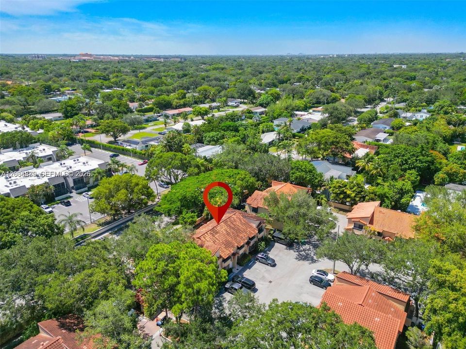 For Rent: $3,100 (2 beds, 1 baths, 970 Square Feet)