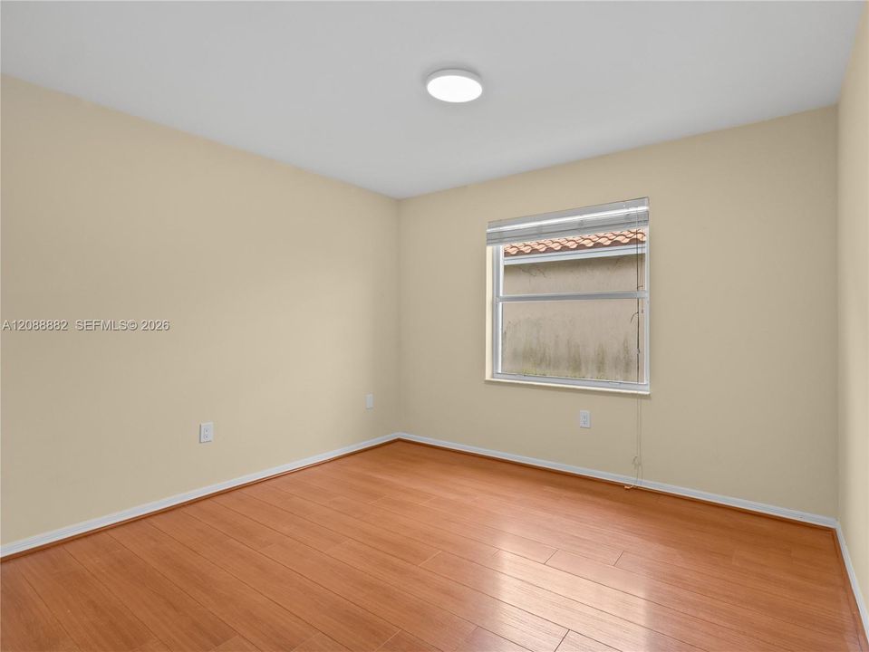 В аренду: $4,500 (4 спален, 2 ванн, 2604 Квадратных фут)
