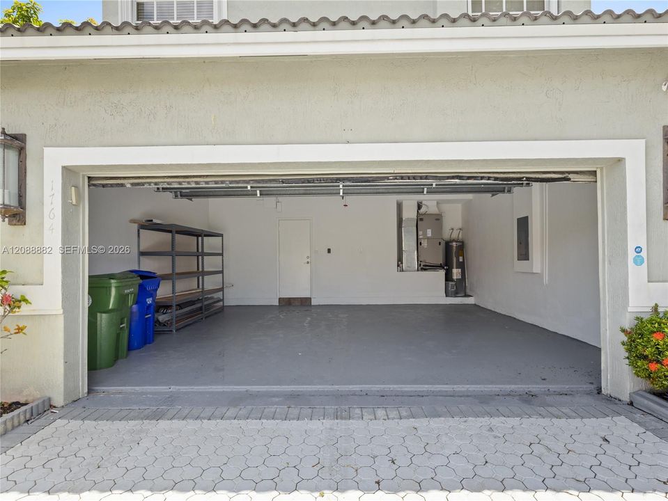 В аренду: $4,500 (4 спален, 2 ванн, 2604 Квадратных фут)