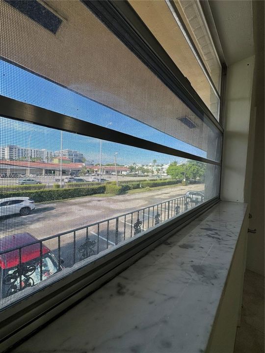 En Venta: $319,000 (2 camas, 2 baños, 1098 Pies cuadrados)