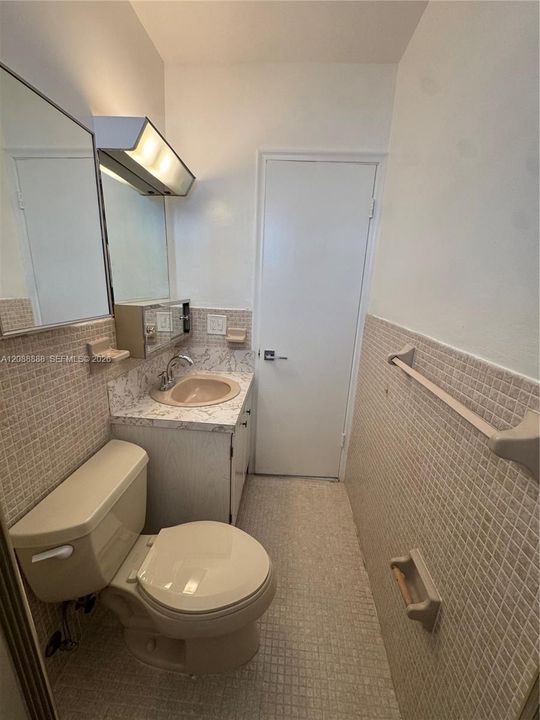 En Venta: $319,000 (2 camas, 2 baños, 1098 Pies cuadrados)