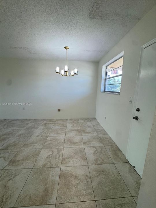 En Venta: $319,000 (2 camas, 2 baños, 1098 Pies cuadrados)