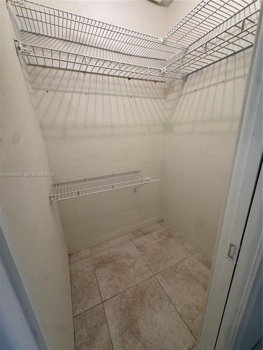 En Venta: $319,000 (2 camas, 2 baños, 1098 Pies cuadrados)