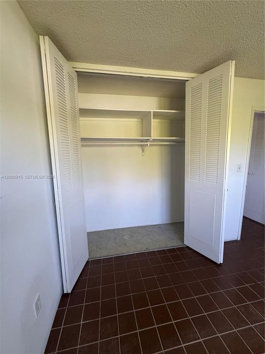 For Rent: $1,850 (1 beds, 1 baths, 418 Square Feet)