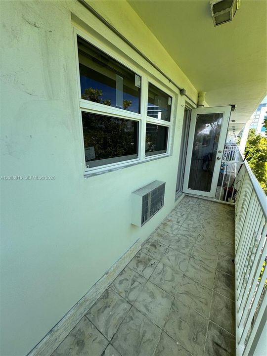 For Rent: $1,850 (1 beds, 1 baths, 418 Square Feet)