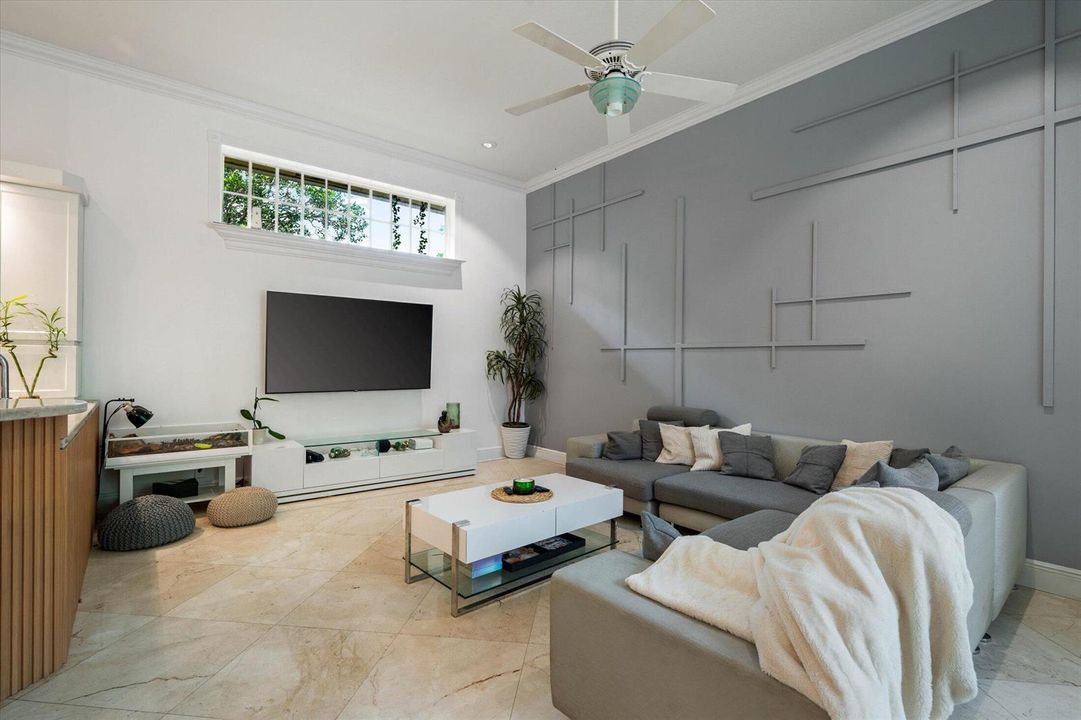 19-2647 Edgewater Dr, Weston-35