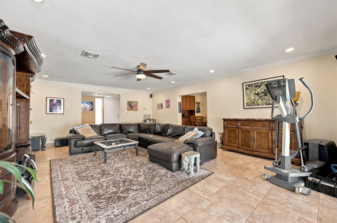 6-web-or-mls-1709-w-las-olas-blvd
