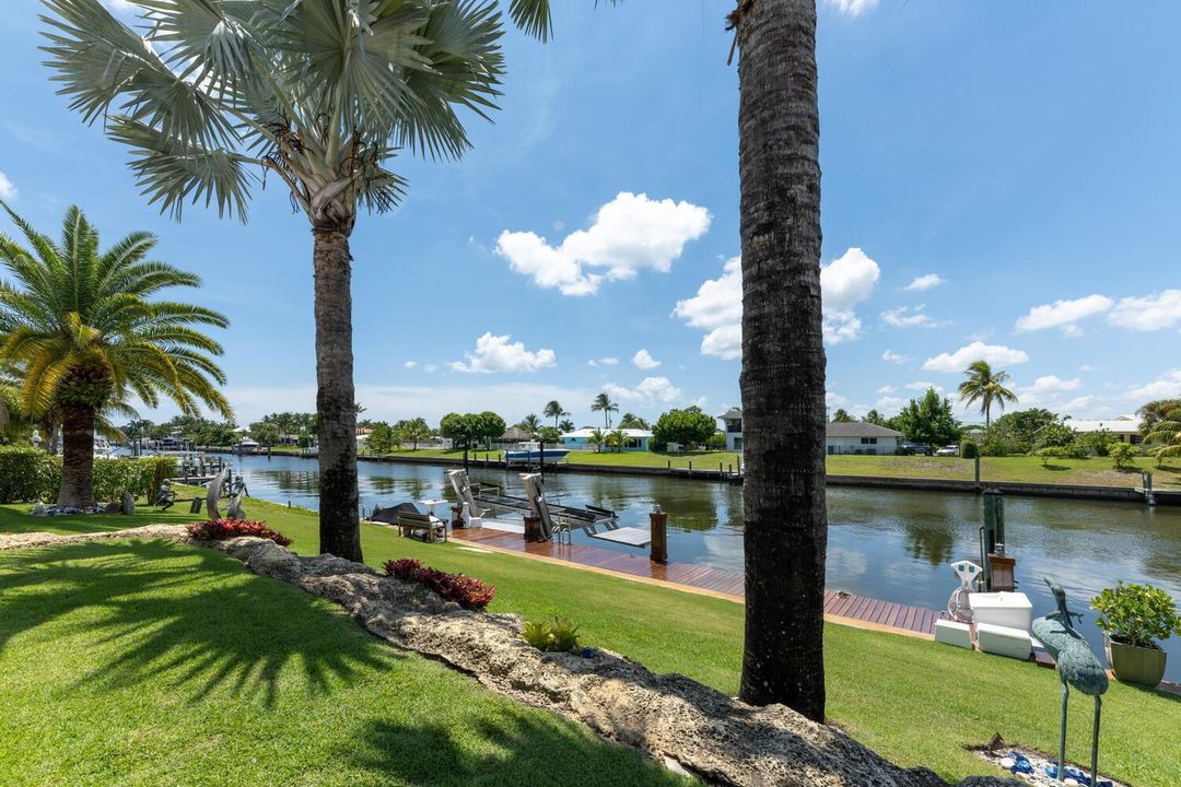 206 Arlington Rd West Palm-large-040-043