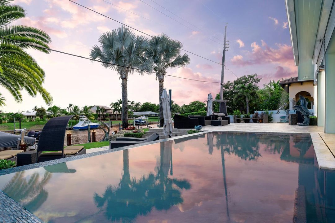 206 Arlington Rd West Palm-large-052-057