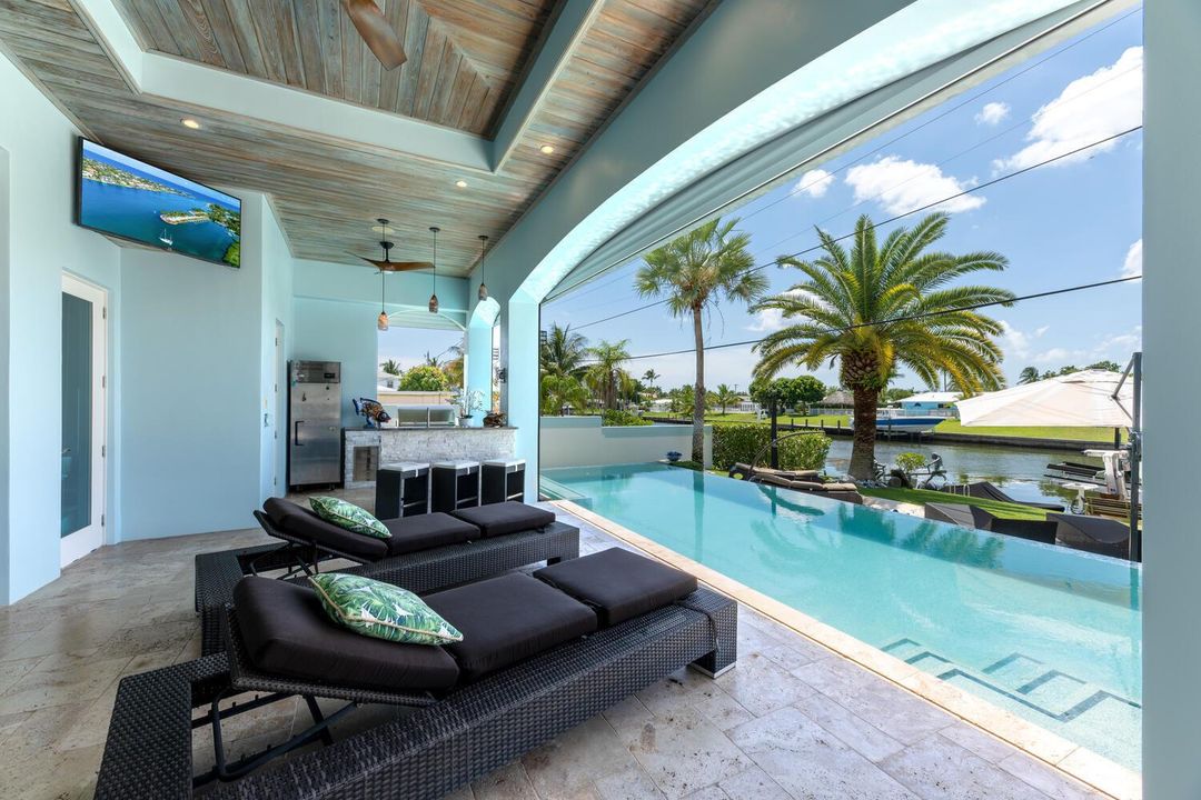 206 Arlington Rd West Palm-large-038-041