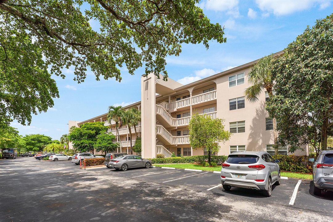 001-2001GranadaDrive-L2-CoconutCreek-FL-