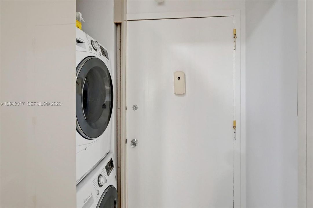 For Rent: $8,500 (2 beds, 2 baths, 1782 Square Feet)