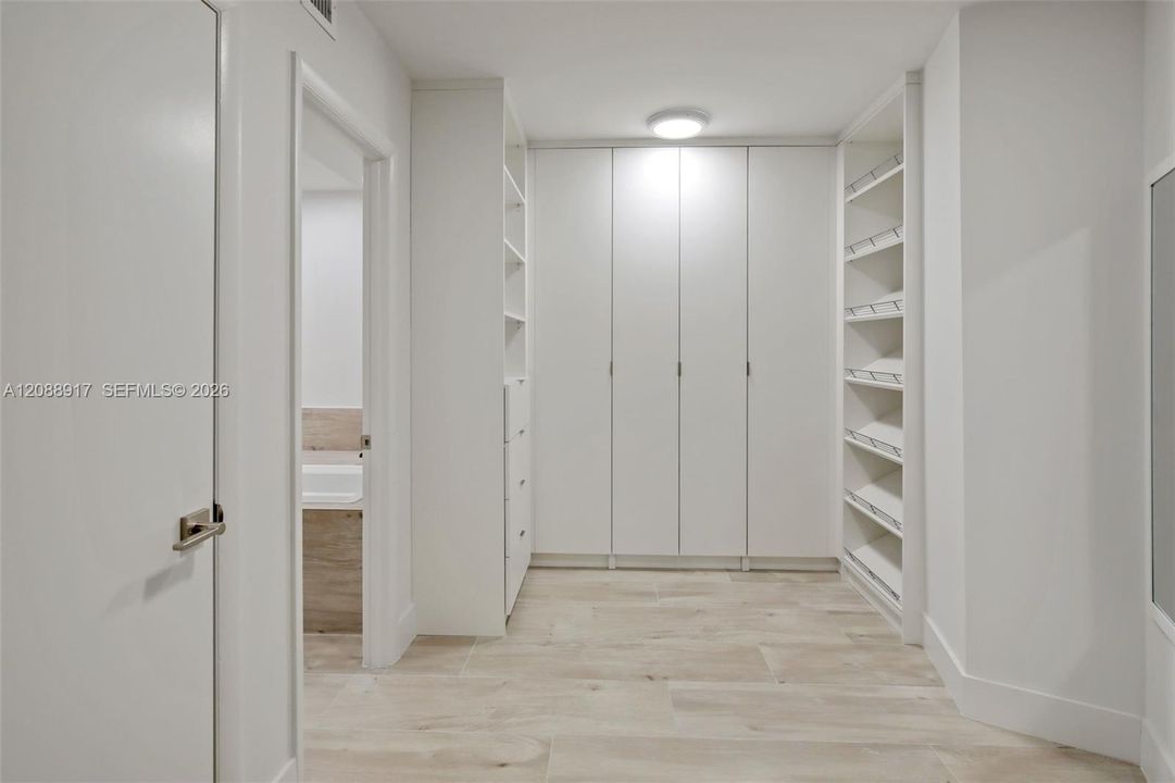 For Rent: $8,500 (2 beds, 2 baths, 1782 Square Feet)