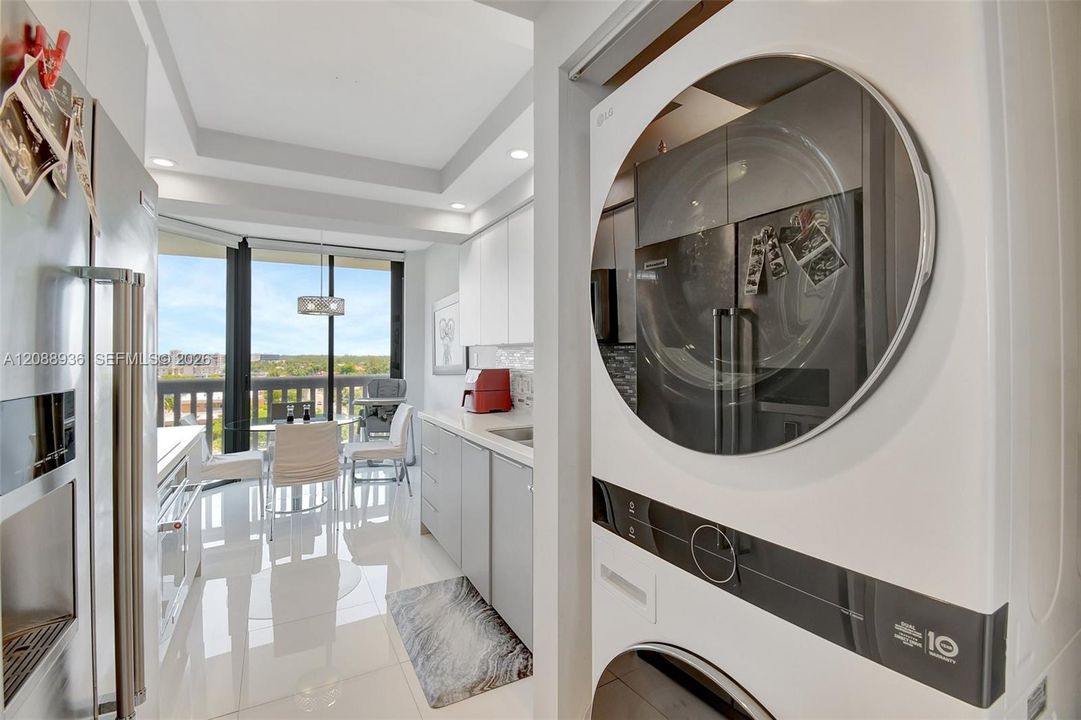 En Venta: $575,000 (2 camas, 2 baños, 1560 Pies cuadrados)