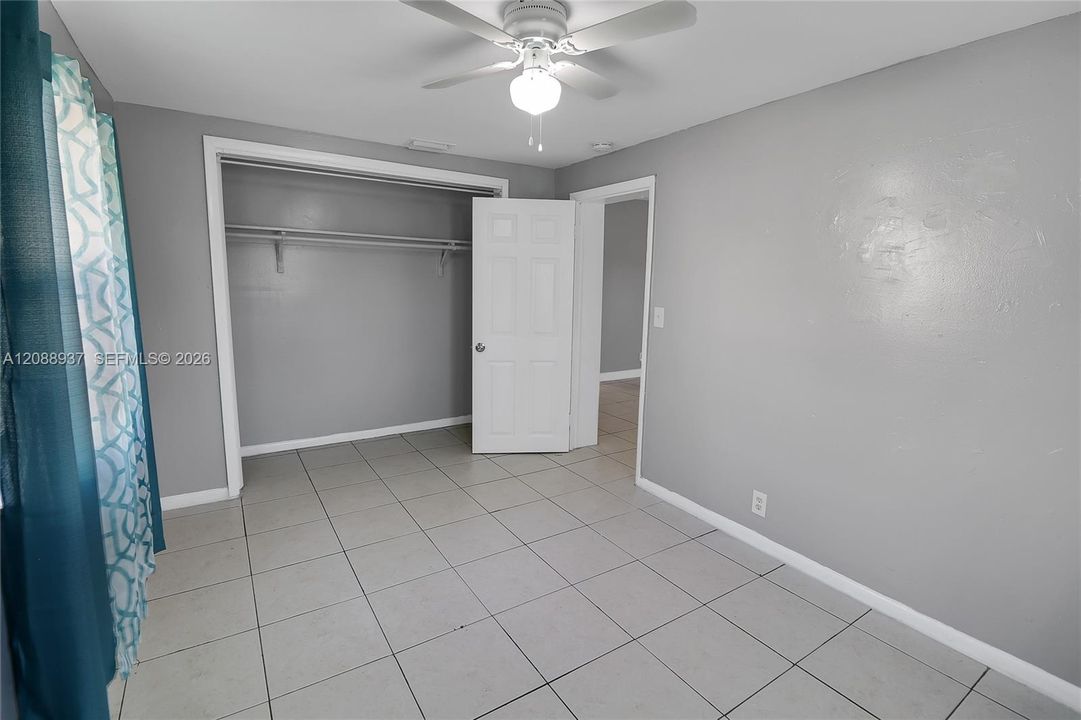 En Venta: $335,000 (3 camas, 1 baños, 1130 Pies cuadrados)
