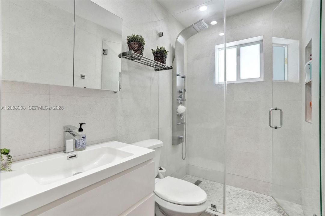 На продажу: $850,000 (3 спален, 2 ванн, 1488 Квадратных фут)
