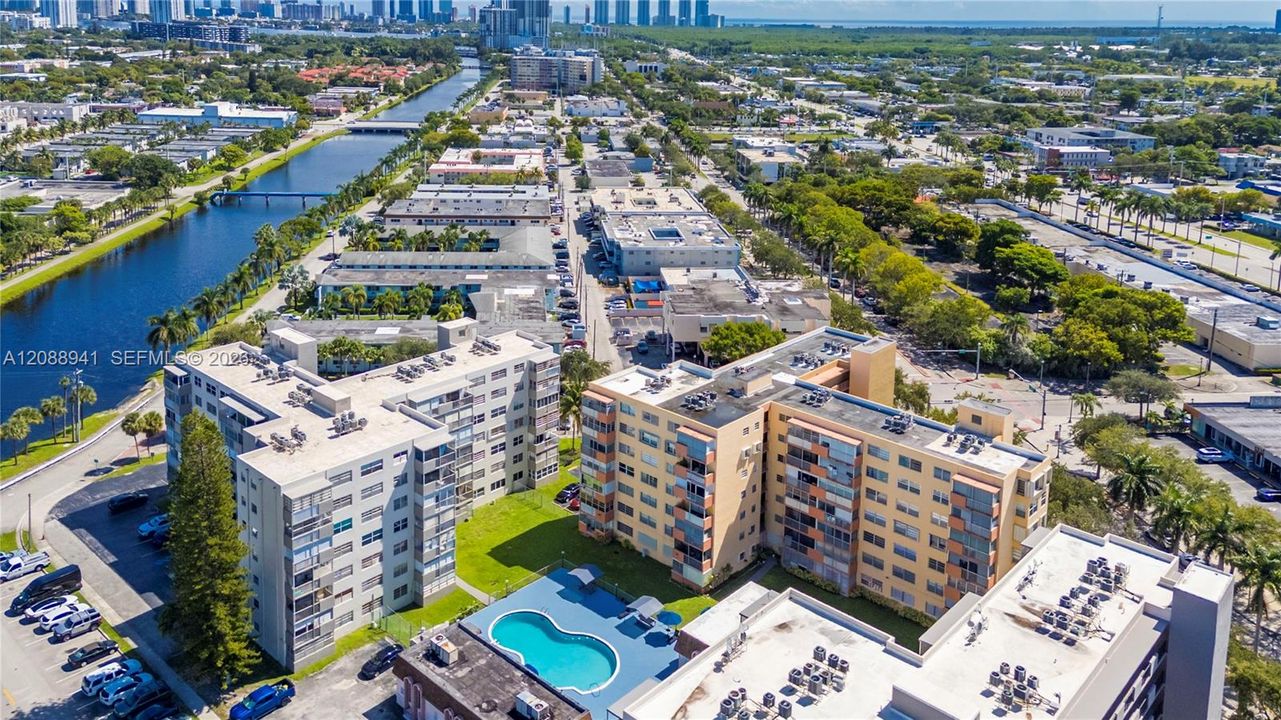 В аренду: $1,800 (1 спален, 1 ванн, 734 Квадратных фут)