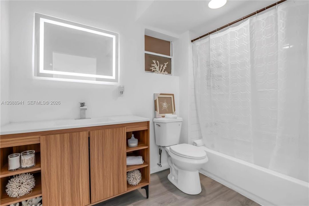 В аренду: $1,800 (1 спален, 1 ванн, 734 Квадратных фут)