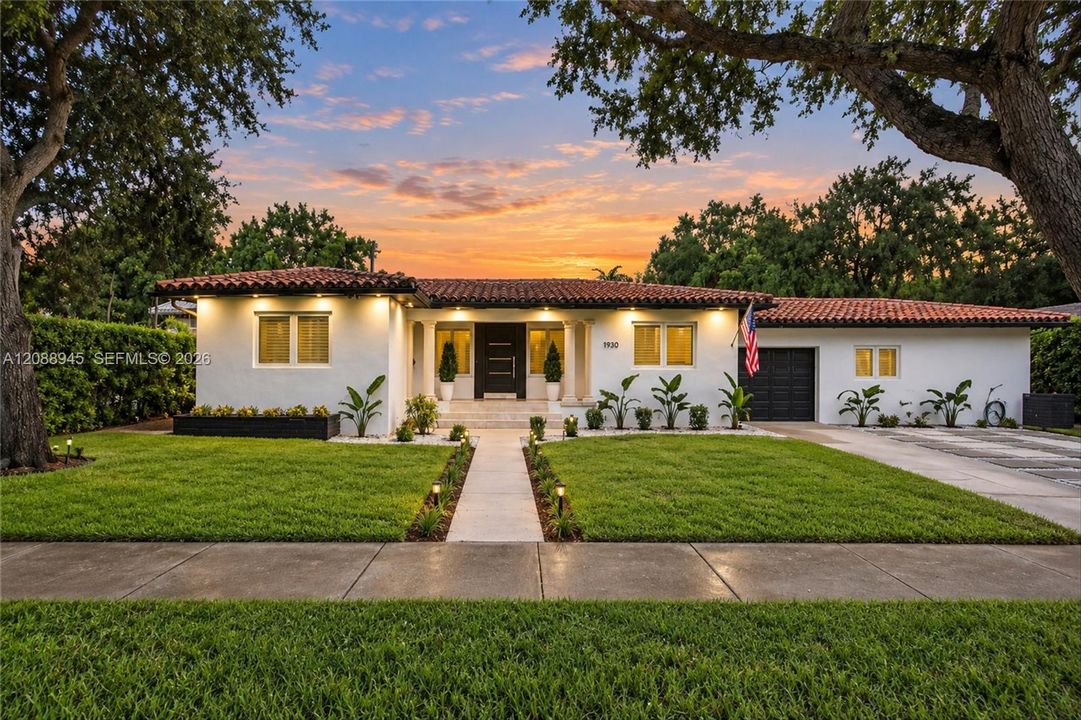 For Sale: $3,300,000 (3 beds, 2 baths, 2206 Square Feet)