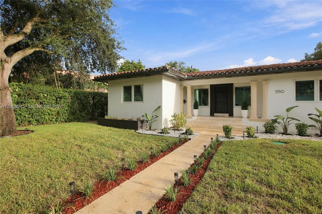For Sale: $3,300,000 (3 beds, 2 baths, 2206 Square Feet)