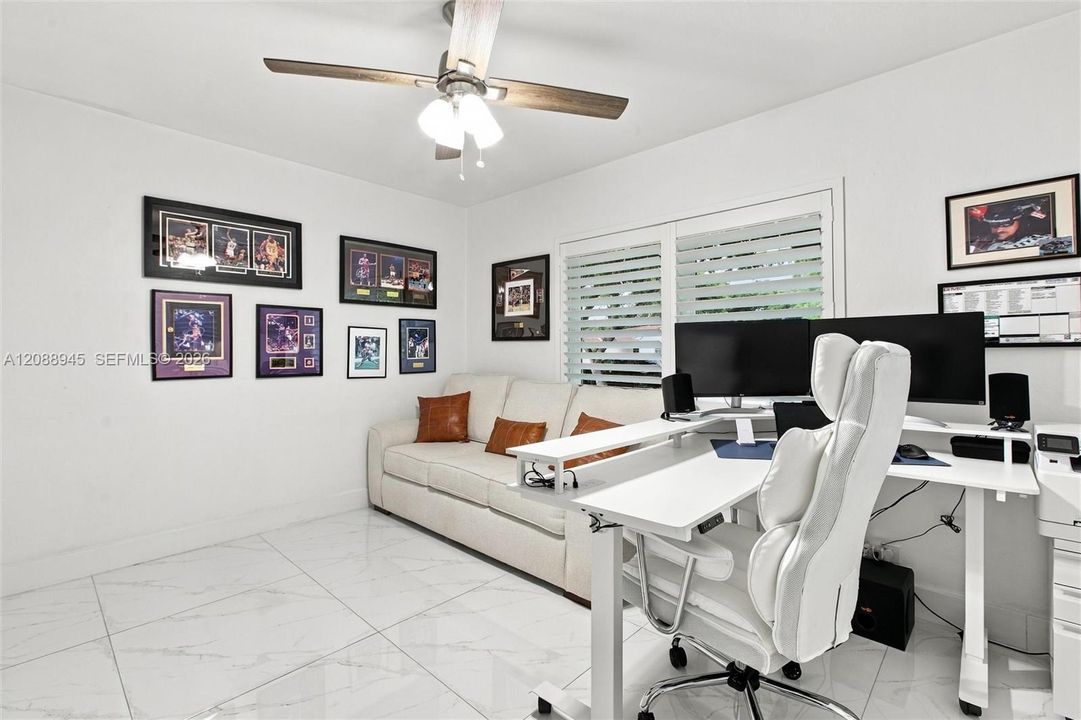 For Sale: $3,300,000 (3 beds, 2 baths, 2206 Square Feet)