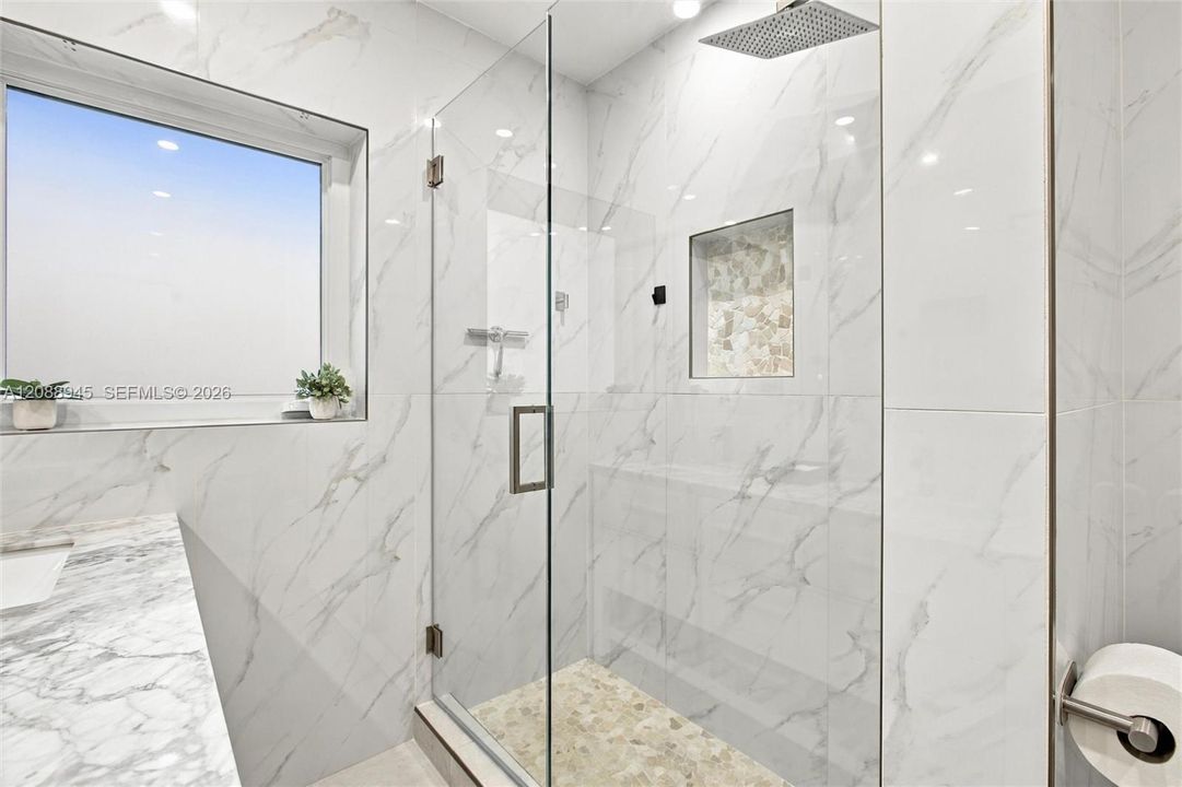 For Sale: $3,300,000 (3 beds, 2 baths, 2206 Square Feet)