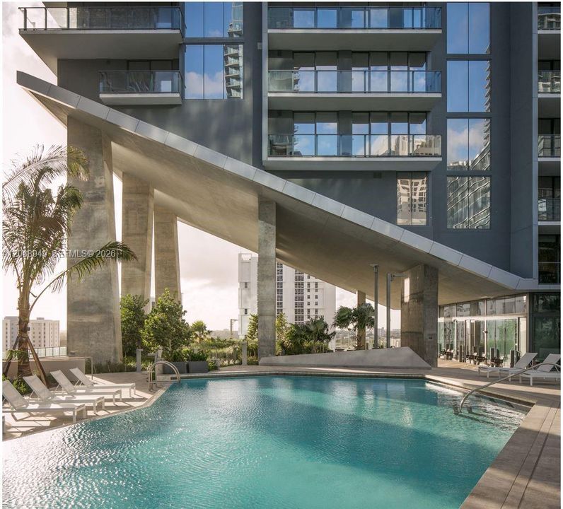 For Rent: $7,500 (2 beds, 2 baths, 1264 Square Feet)